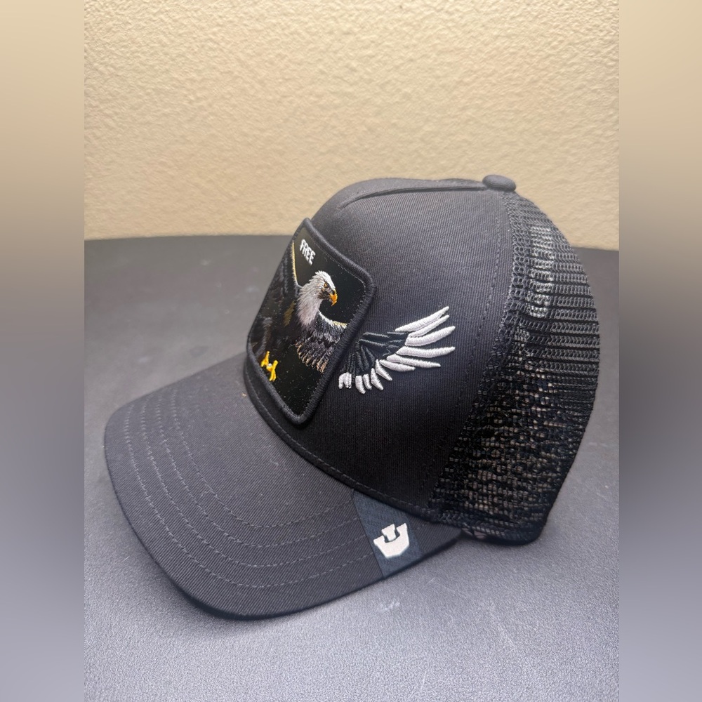 Goorin Bros Free Eagle Trucker Hat Black Snapback Custom Wing Embroidery